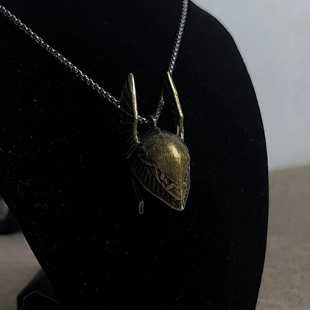 UNDEFEATED HELM PENDANT