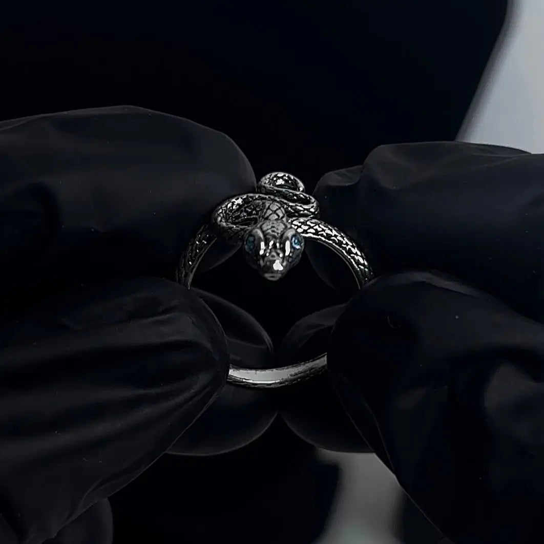 SILVER SERPENT RING