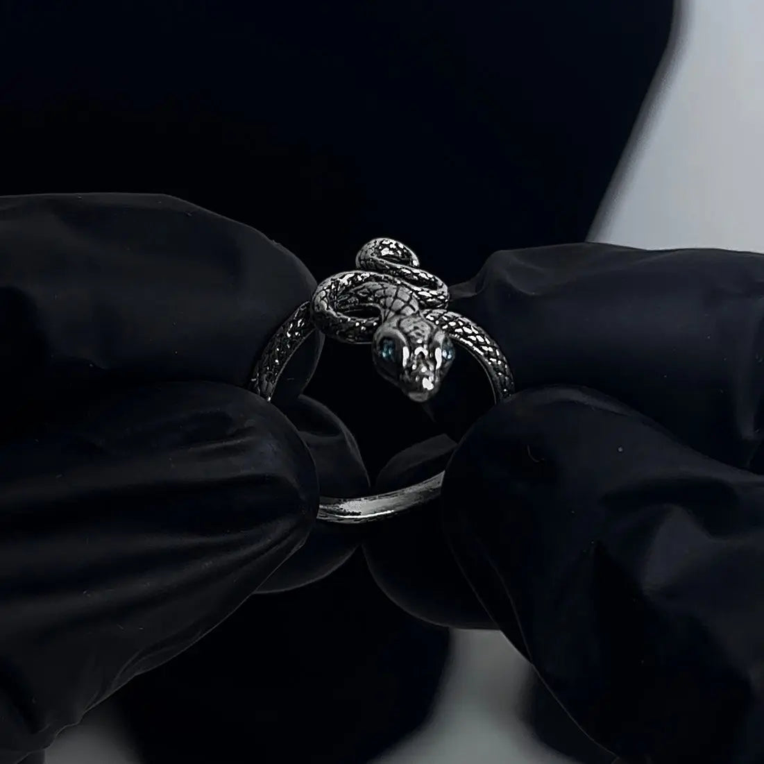 SILVER SERPENT RING