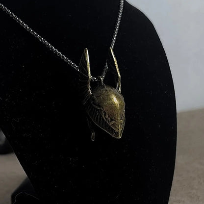 UNDEFEATED HELM PENDANT