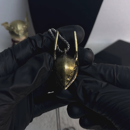 UNDEFEATED HELM PENDANT